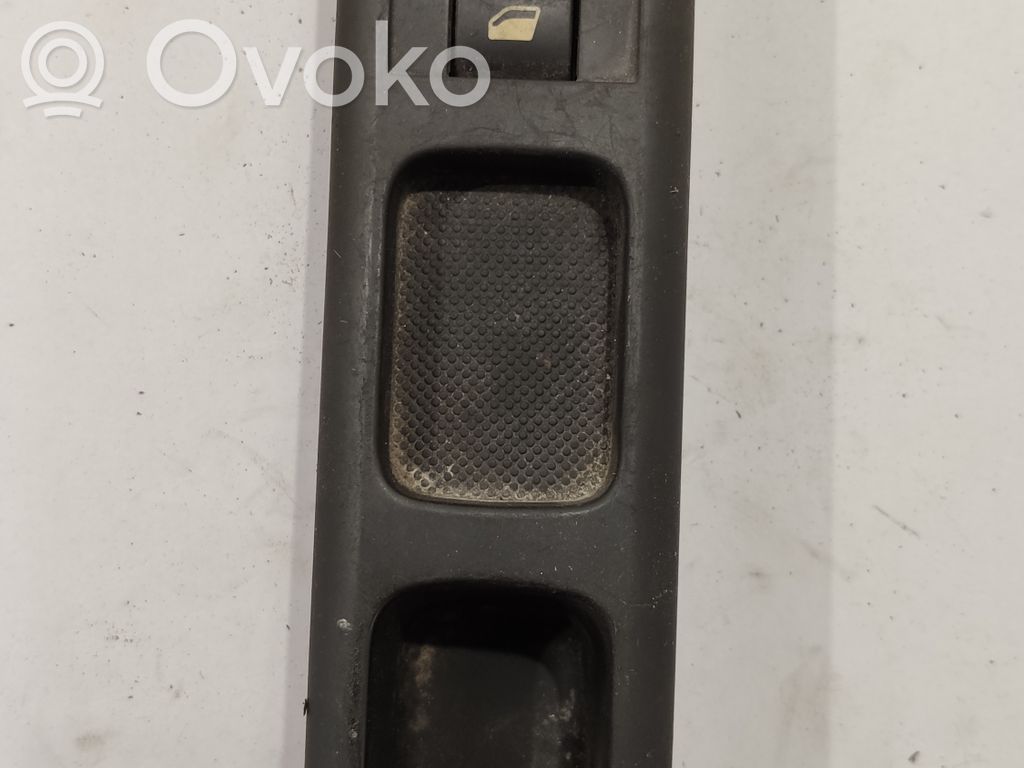 Peugeot 5008 Electric window control switch 