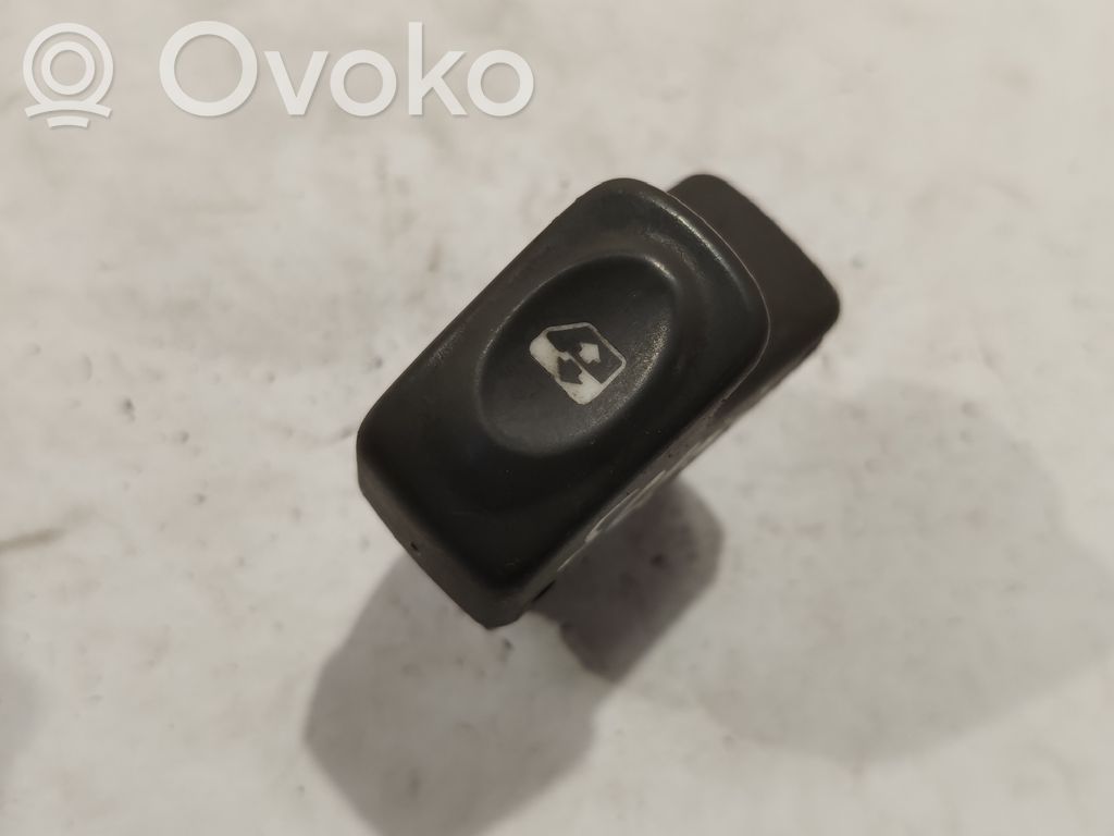 Renault Scenic I Electric window control switch 