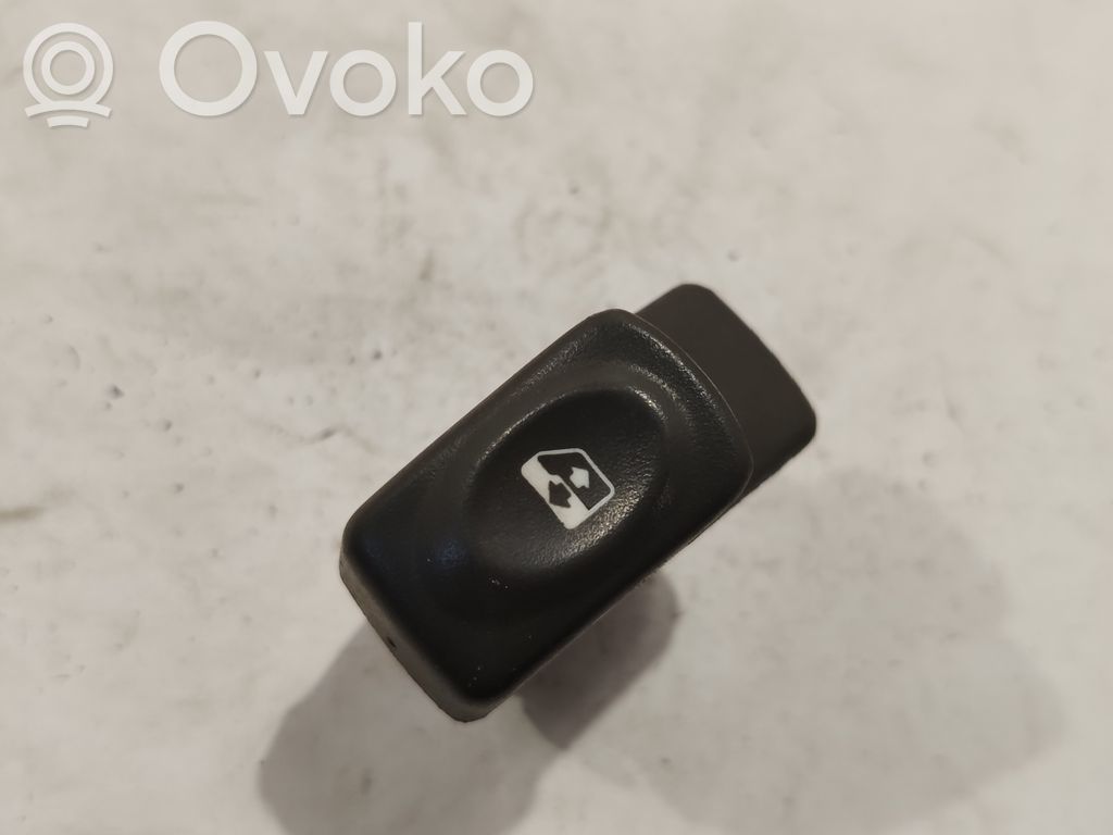 Renault Scenic I Electric window control switch 