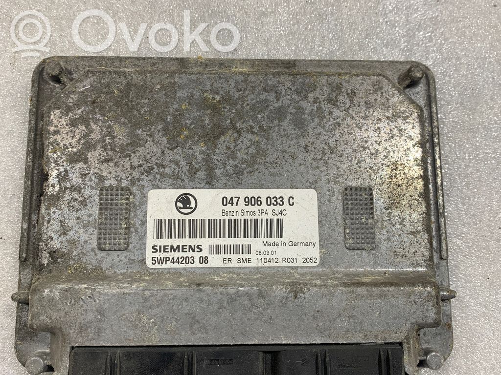 Engine control unit/module   047906033C,5WP4420308