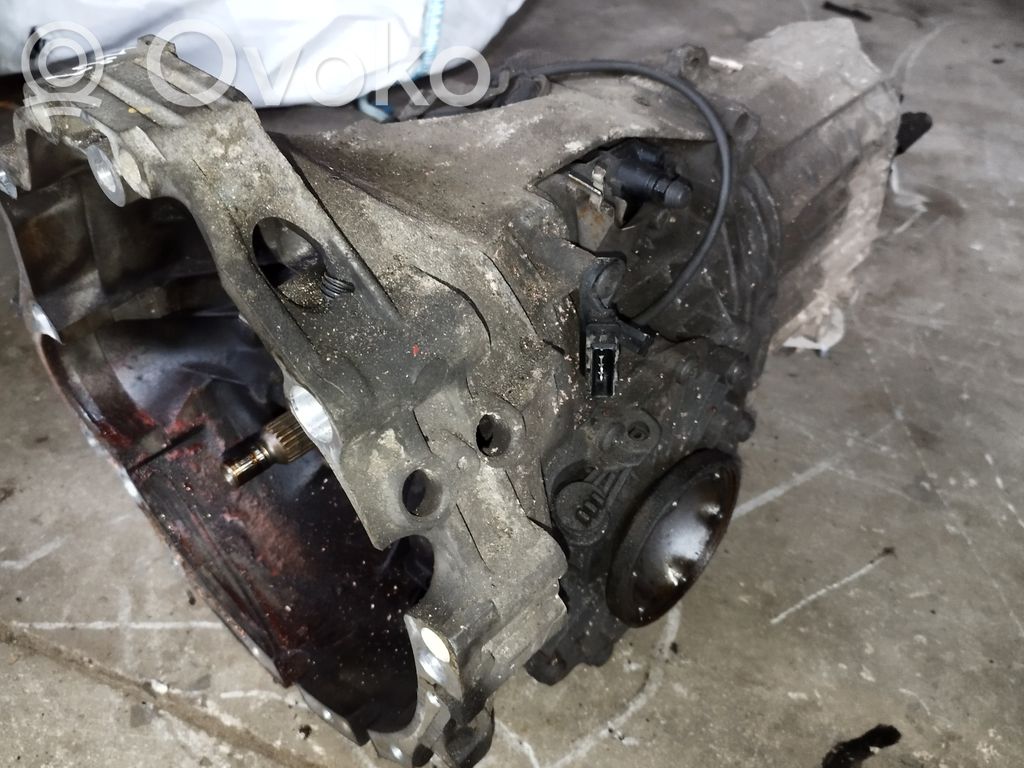 Audi A4 S4 B7 8E 8H Caja de cambios manual de 6 velocidades 