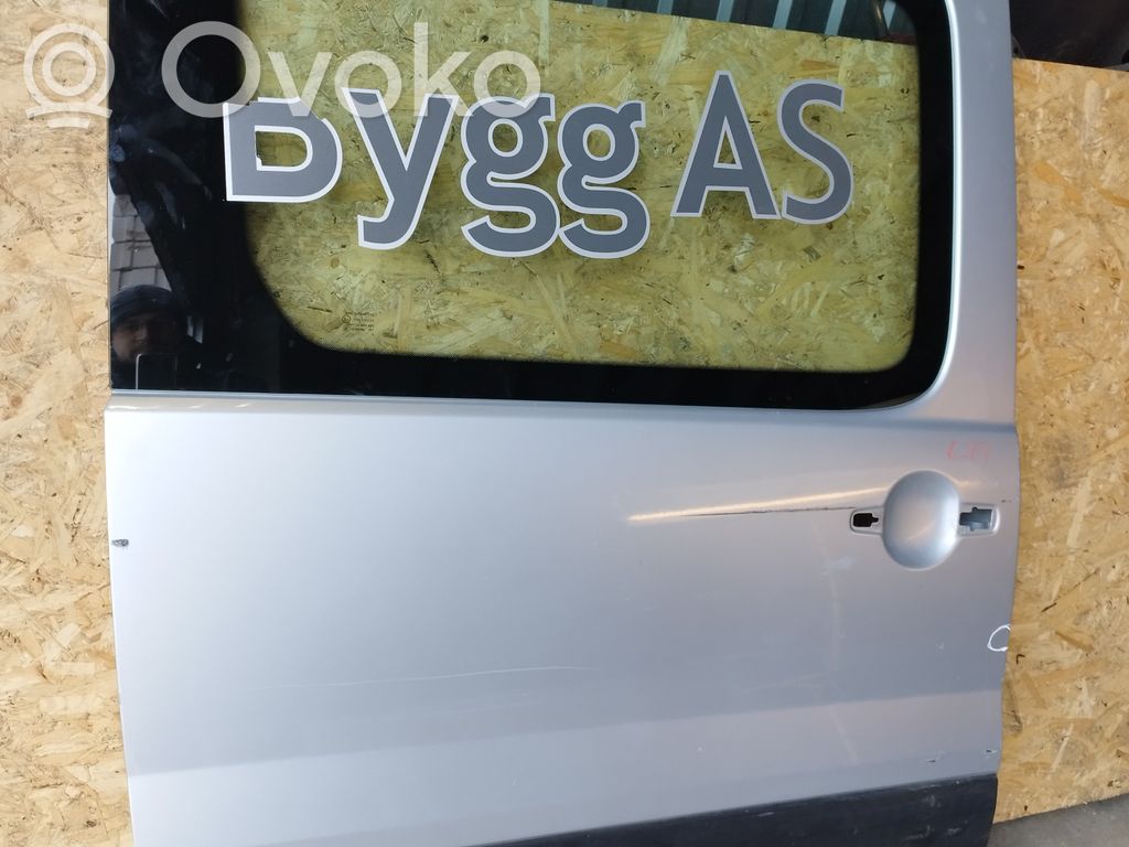 Bīdāmas sānu durvis