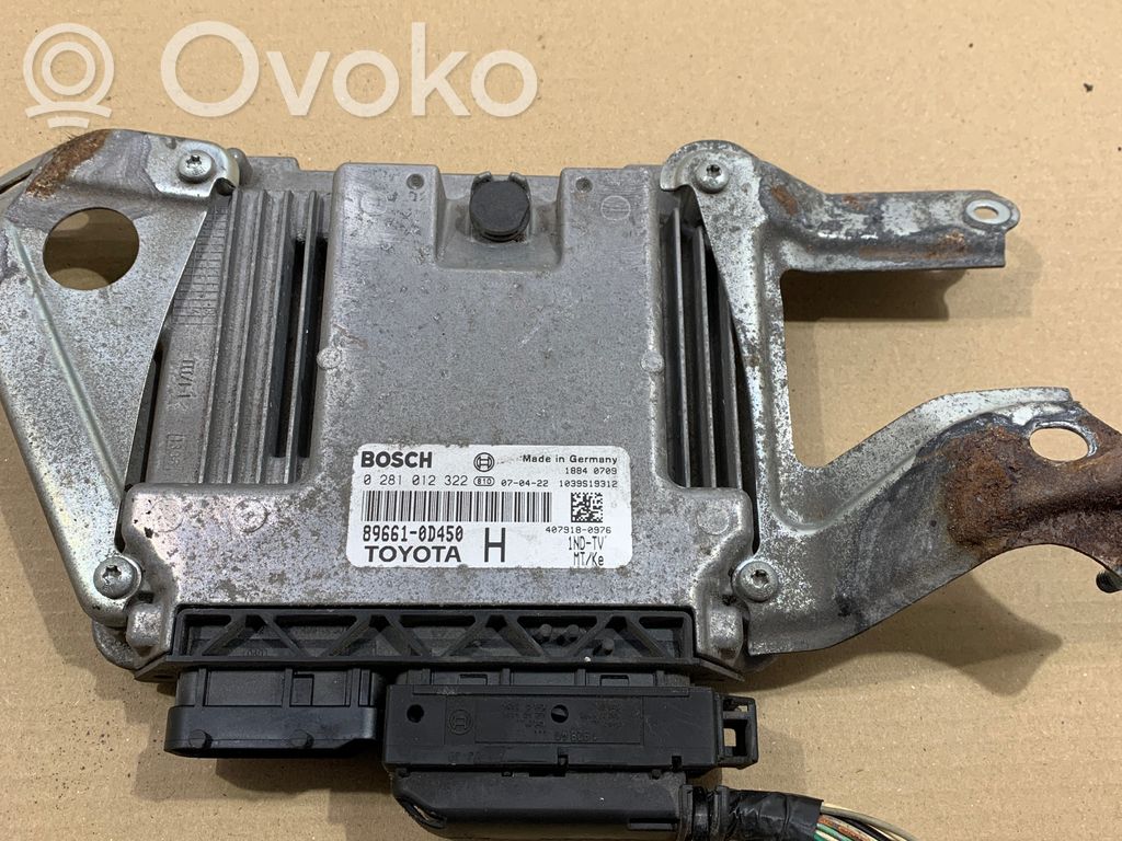 Toyota Yaris Engine control unit/module 