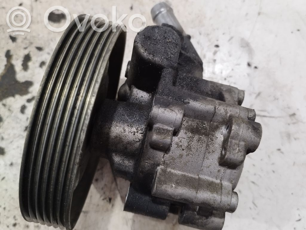 Citroen C5 Power steering pump 