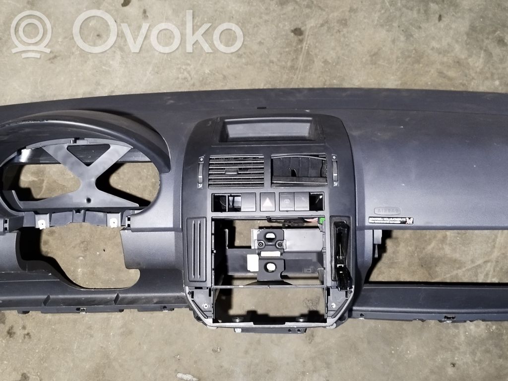 Volkswagen Polo IV 9N3 Panelis 