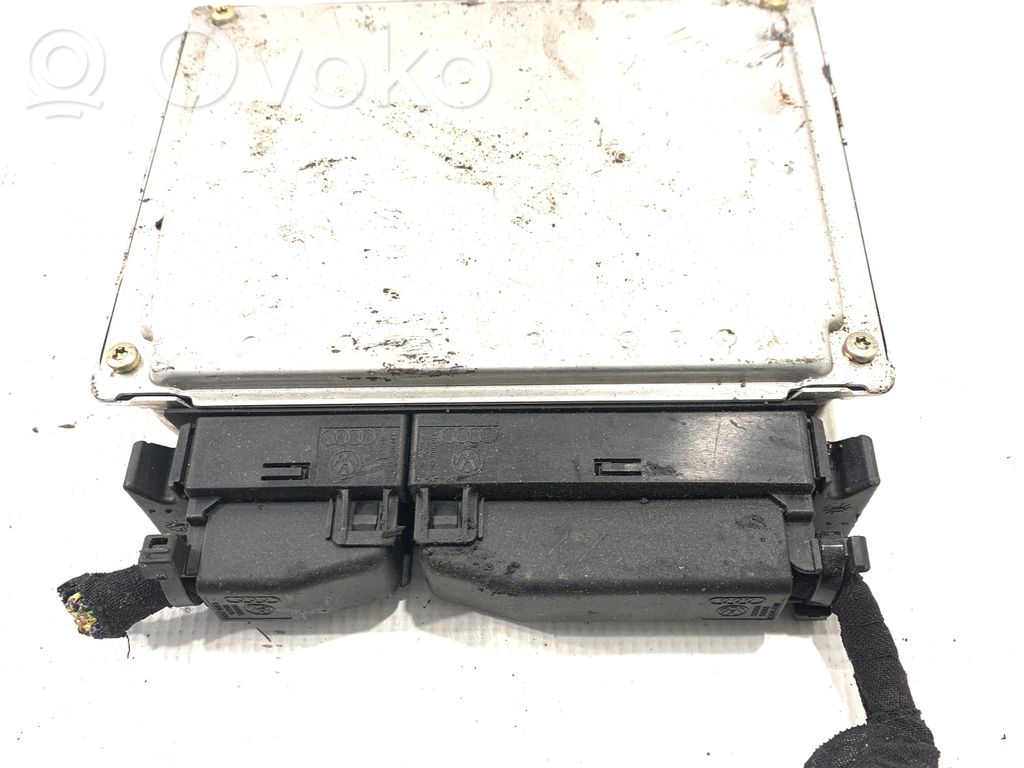 Engine control unit/module   8D0907558B,0261204774,26SA5054