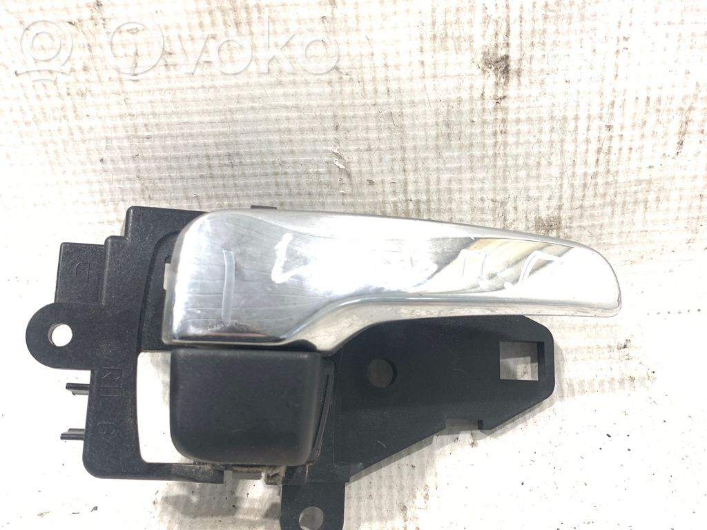 Mitsubishi Lancer X Front door interior handle 