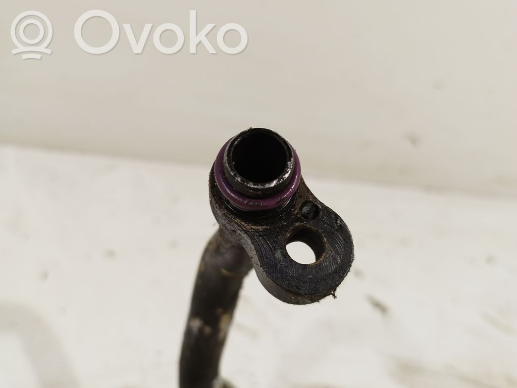 BMW 7 E65 E66 Ilmastointilaitteen putki (A/C) 