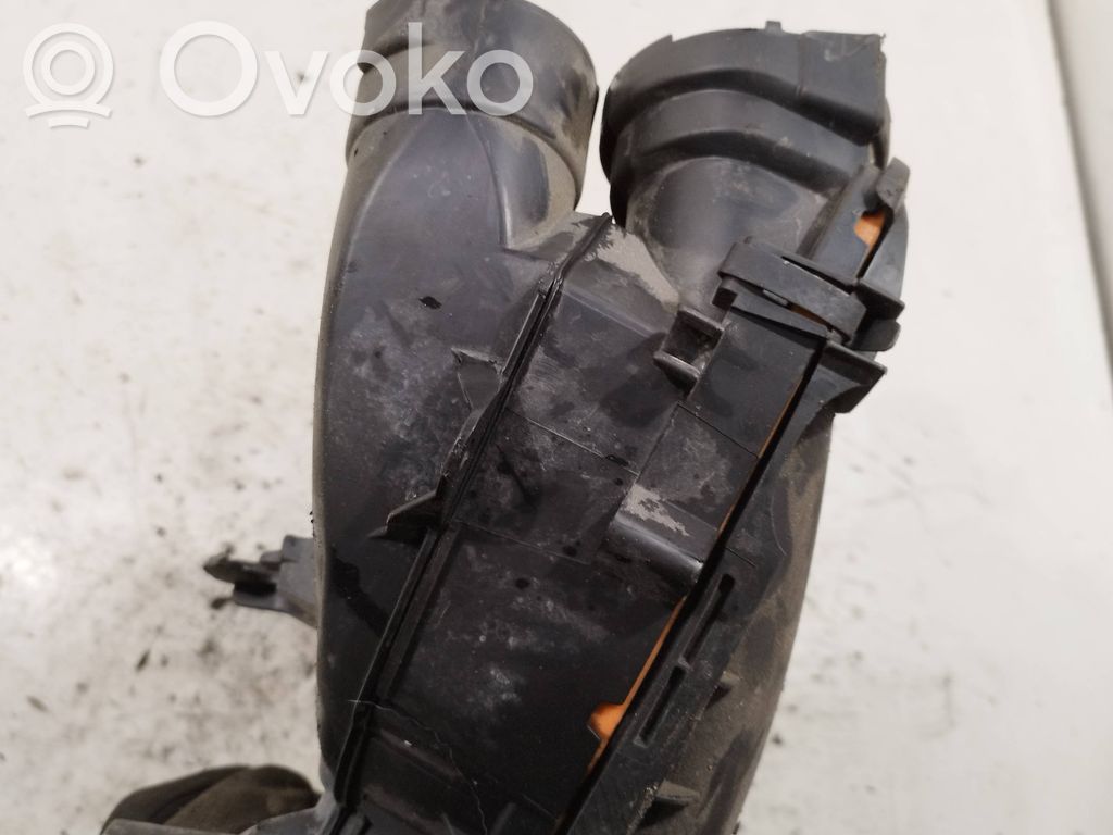 Peugeot 308 Obudowa filtra powietrza 