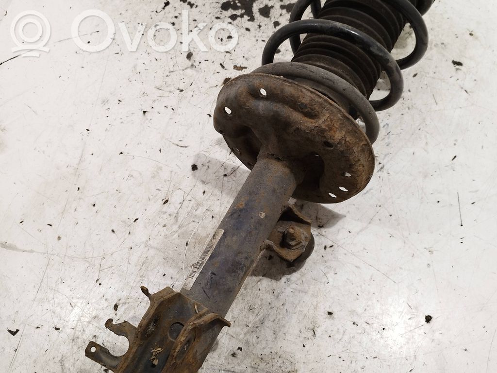 Opel Corsa D Priekšpusē amortizators ar atsperi 