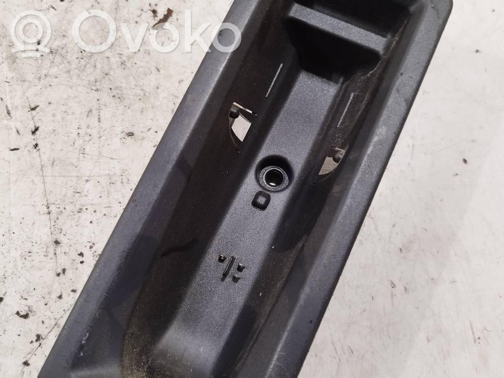 Peugeot 5008 Kita salono detalė 