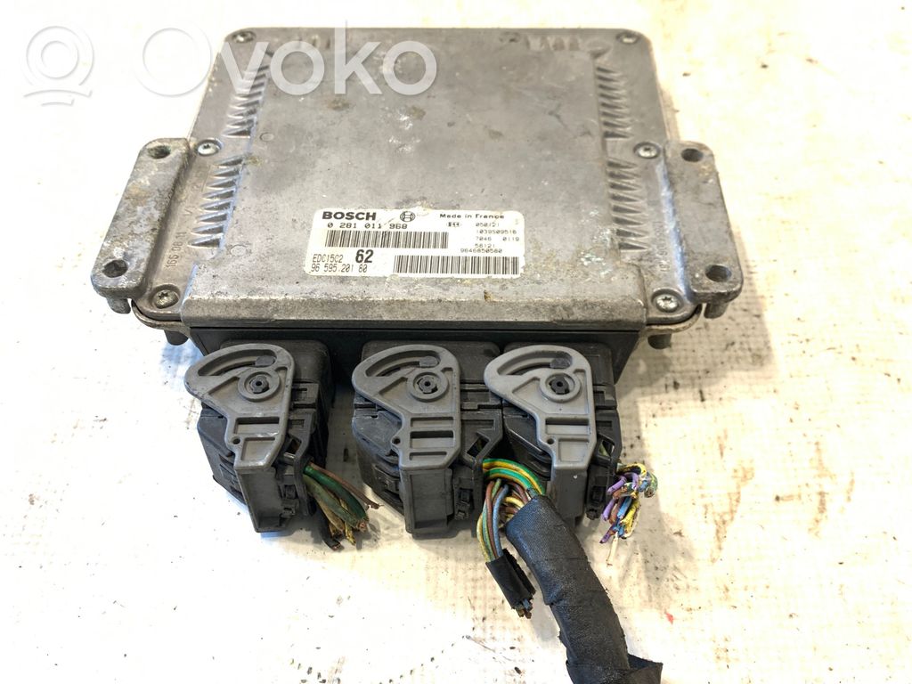 Peugeot 807 Engine control unit/module 