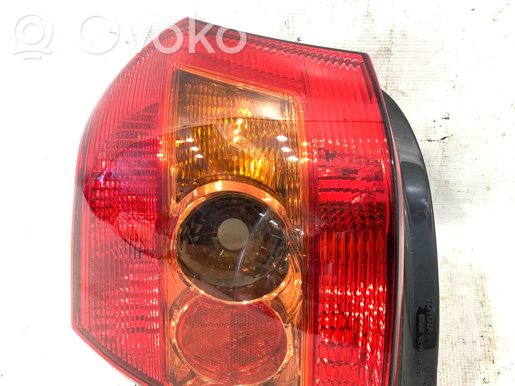 Takavalot   02100