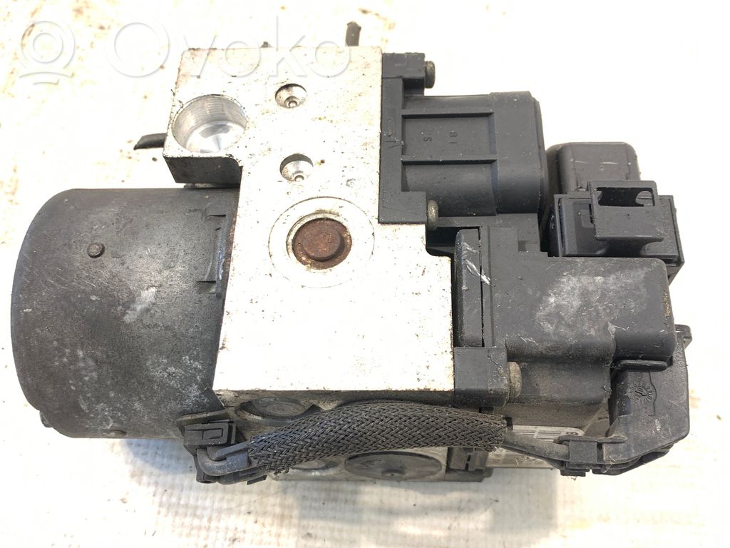 Volvo V40 ABS Pump 