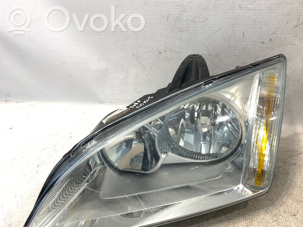 Ford Focus Scheinwerfer 