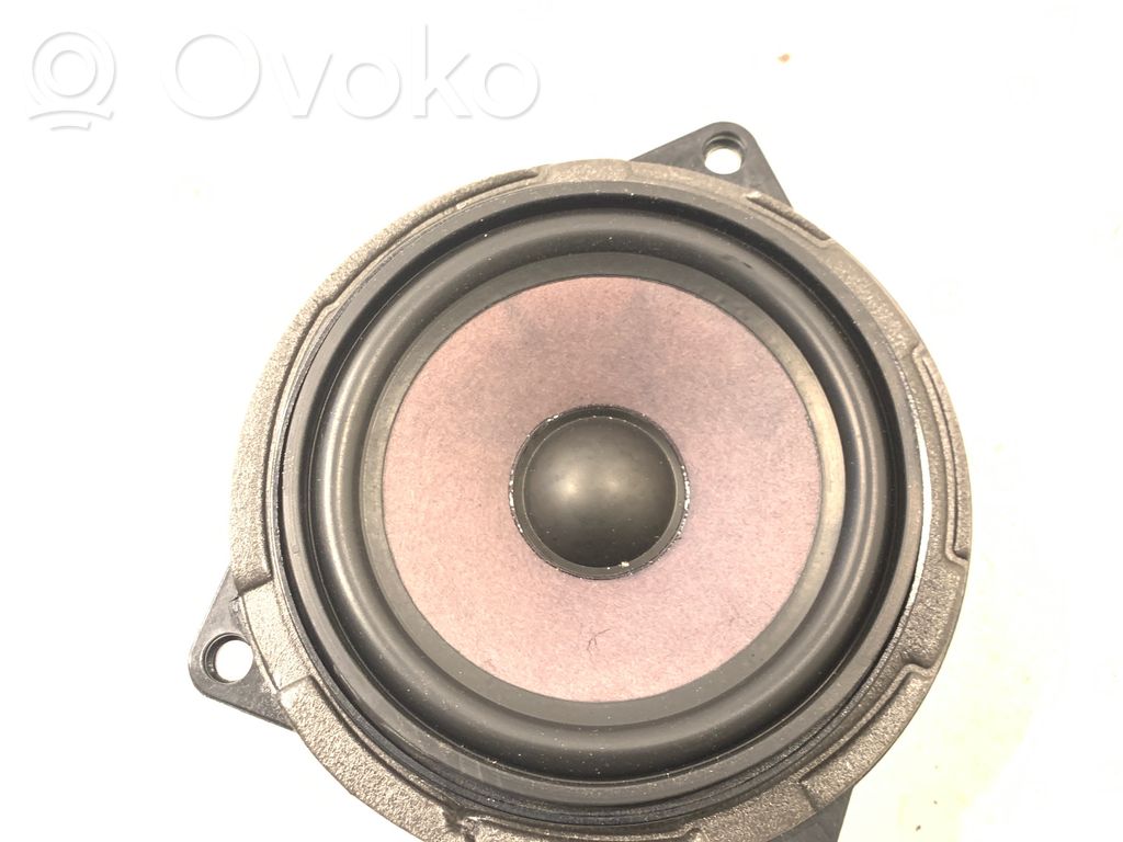 BMW 1 E81 E87 Front door speaker 