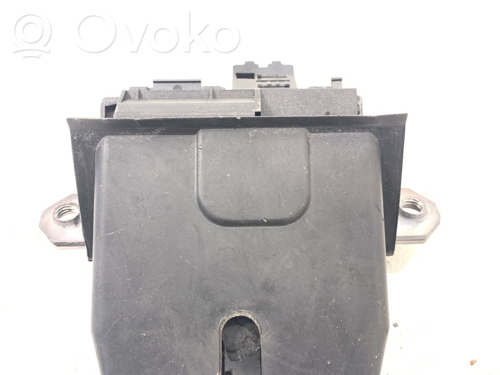 Volvo V50 Tailgate/trunk/boot lock/catch/latch 
