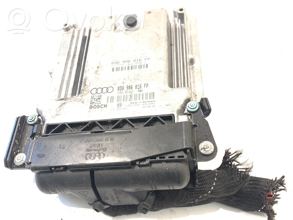 Audi A4 S4 B7 8E 8H Engine control unit/module 