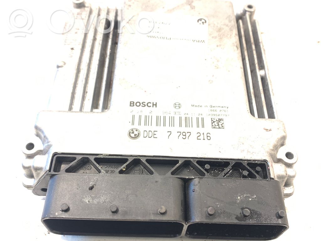 BMW 1 E81 E87 Engine control unit/module 