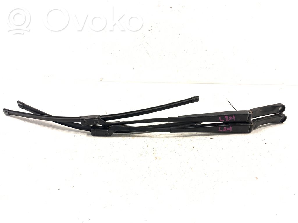 Opel Astra J Ramię wycieraczki szyby przedniej / czołowej 