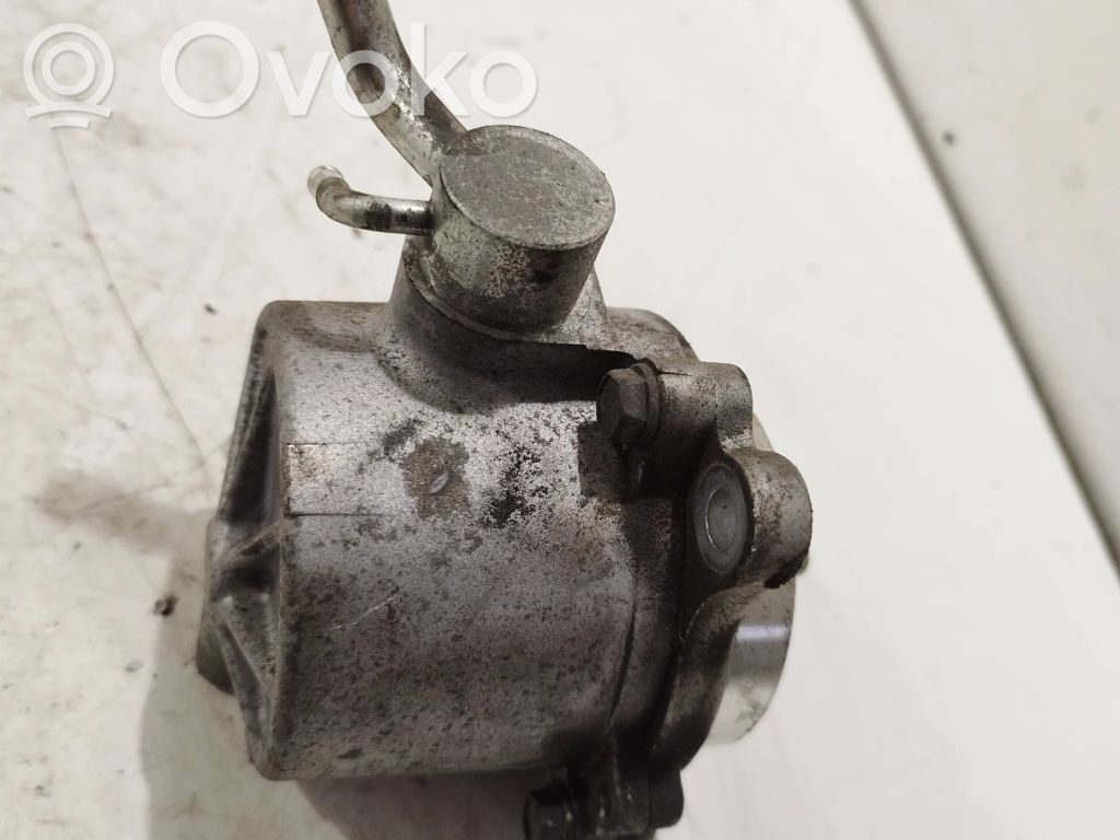 Mazda 6 Vacuum pump 