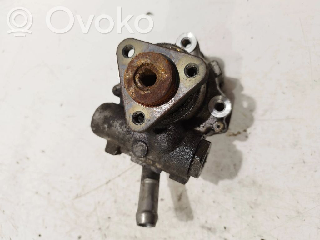 BMW 1 E81 E87 Power steering pump 