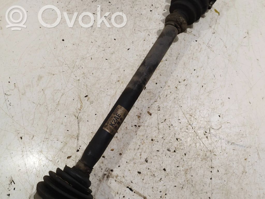 Audi A4 S4 B7 8E 8H Etuvetoakseli 