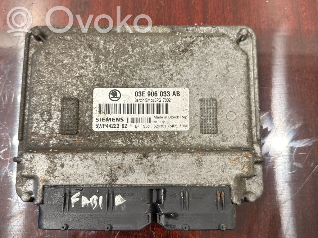 Engine control unit/module   03E906033AB,5WP4422302