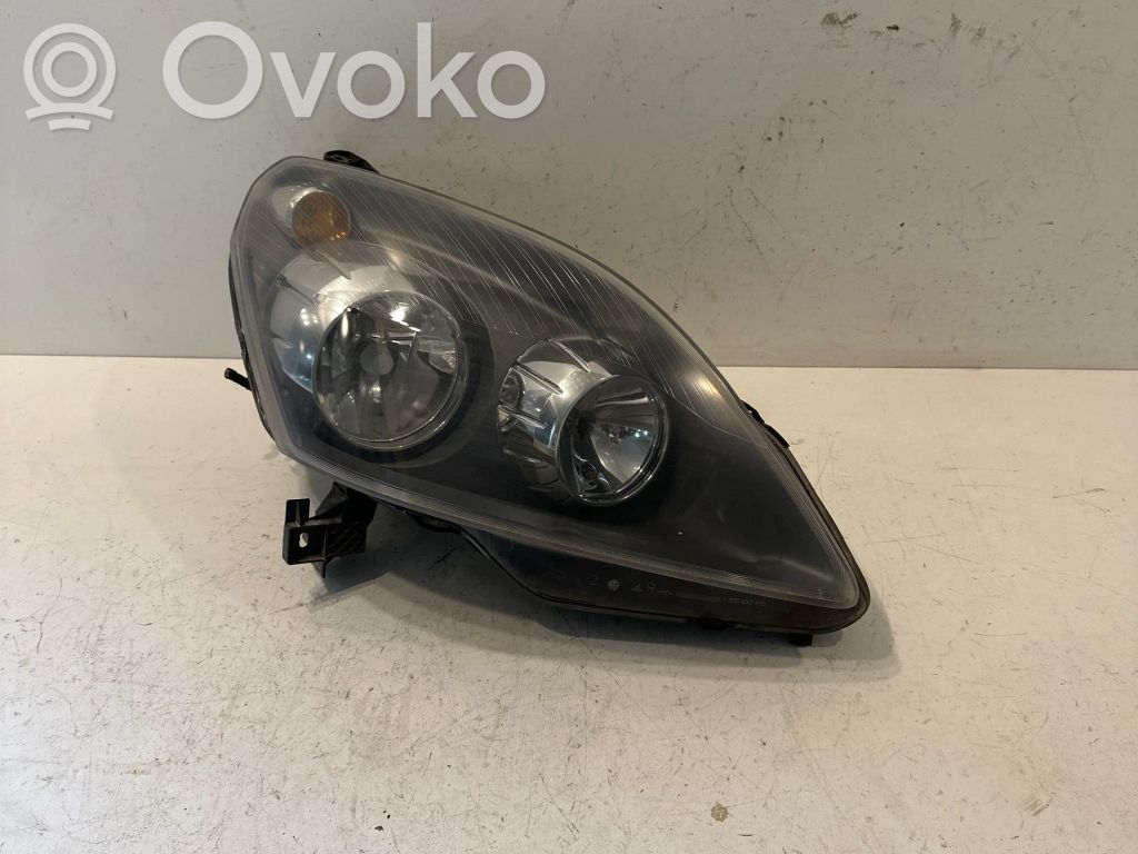 Opel Zafira B Lampa przednia 