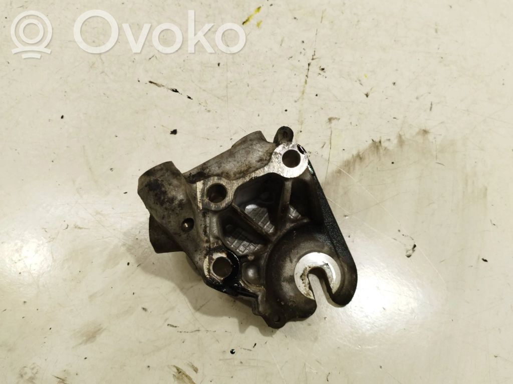 Citroen Jumpy Engine mounting bracket 
