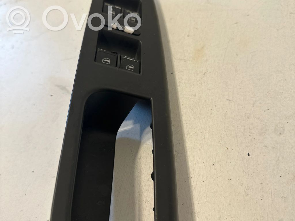 Volkswagen Golf V Interruptor del elevalunas eléctrico 