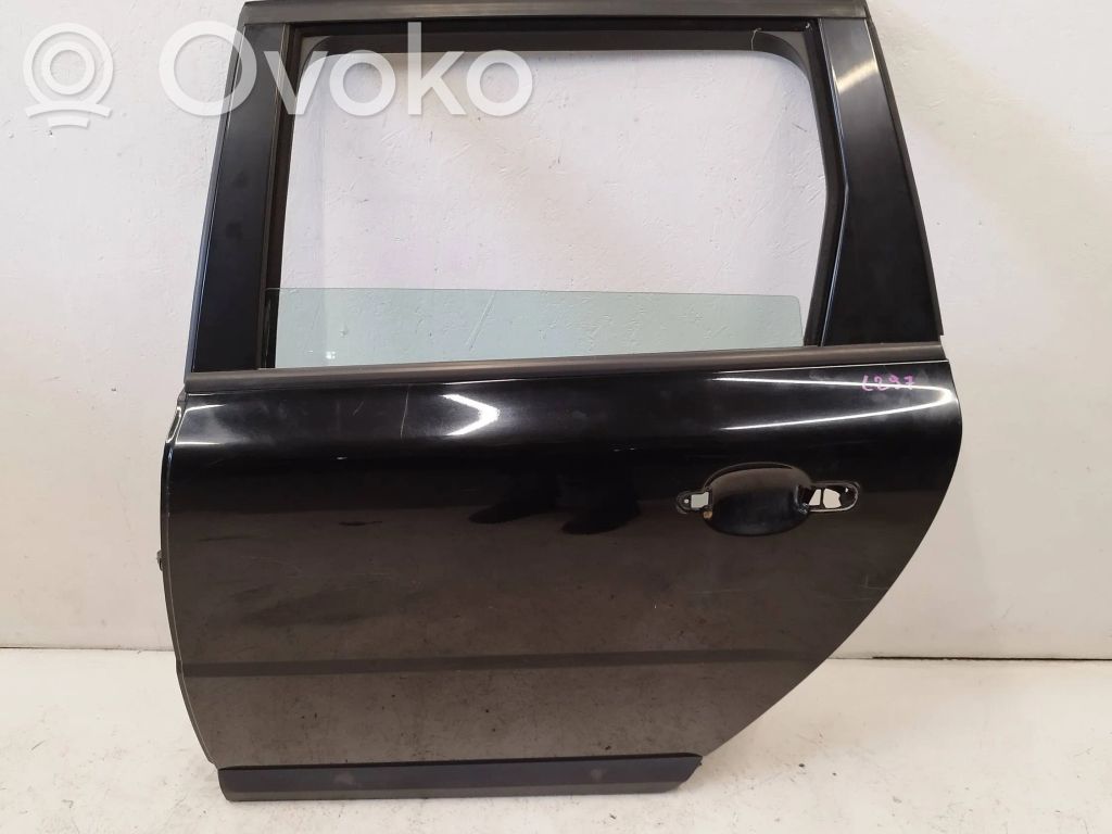Aizmugurējās durvis