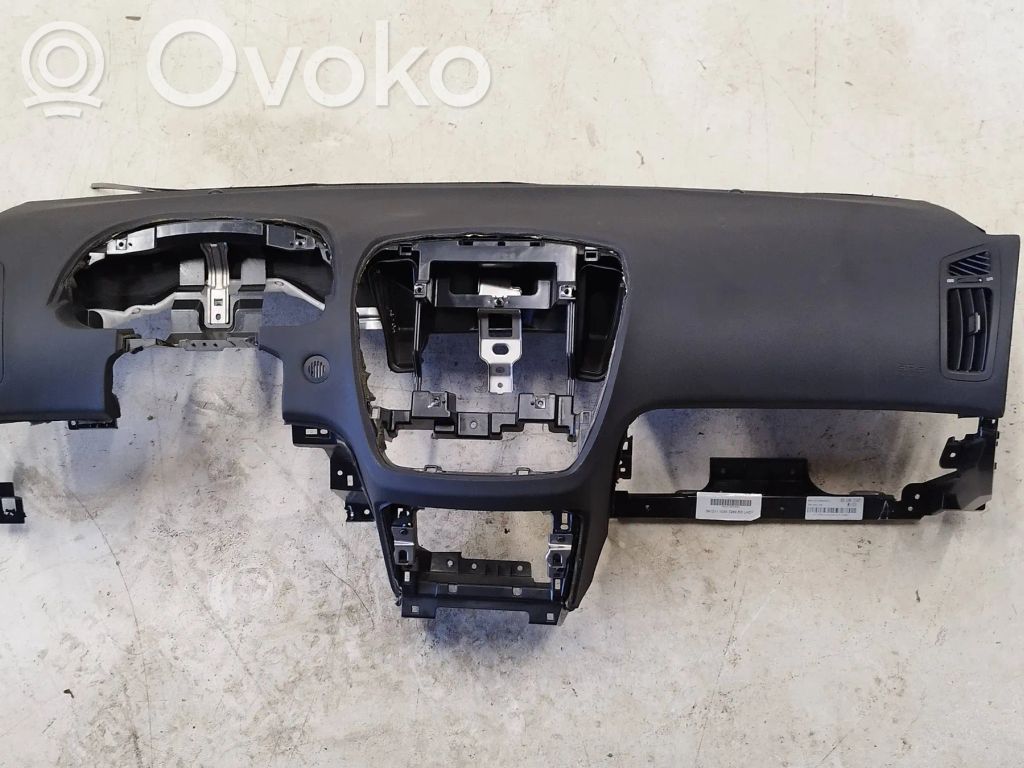 KIA Ceed Панель 