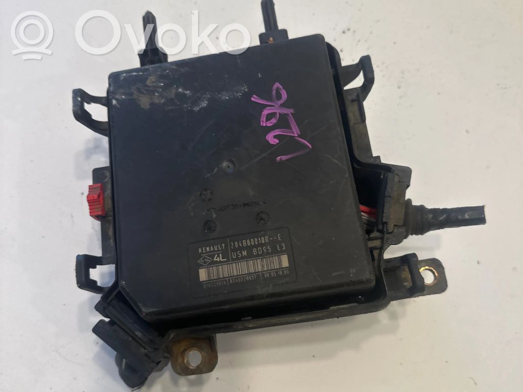 Renault Megane III Fuse module 