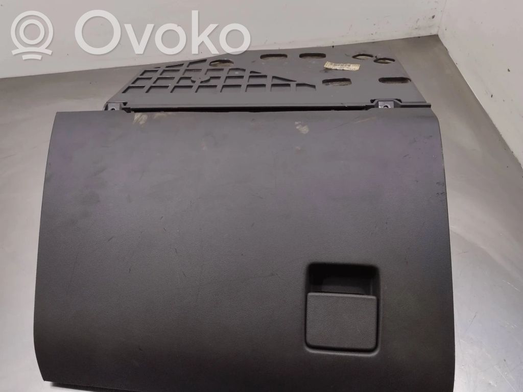 Opel Vectra C Juego guantera 
