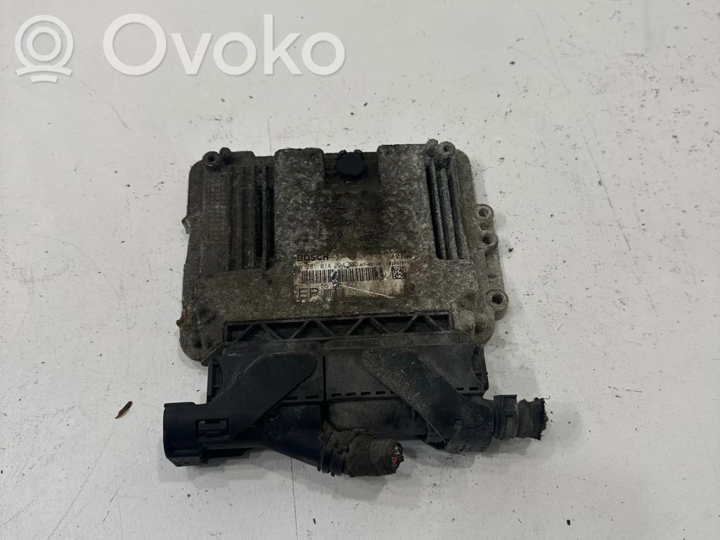 Opel Zafira B Engine control unit/module 