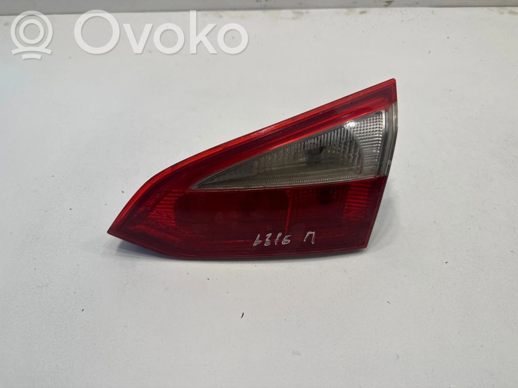 Ford Focus Tailgate rear/tail lights 