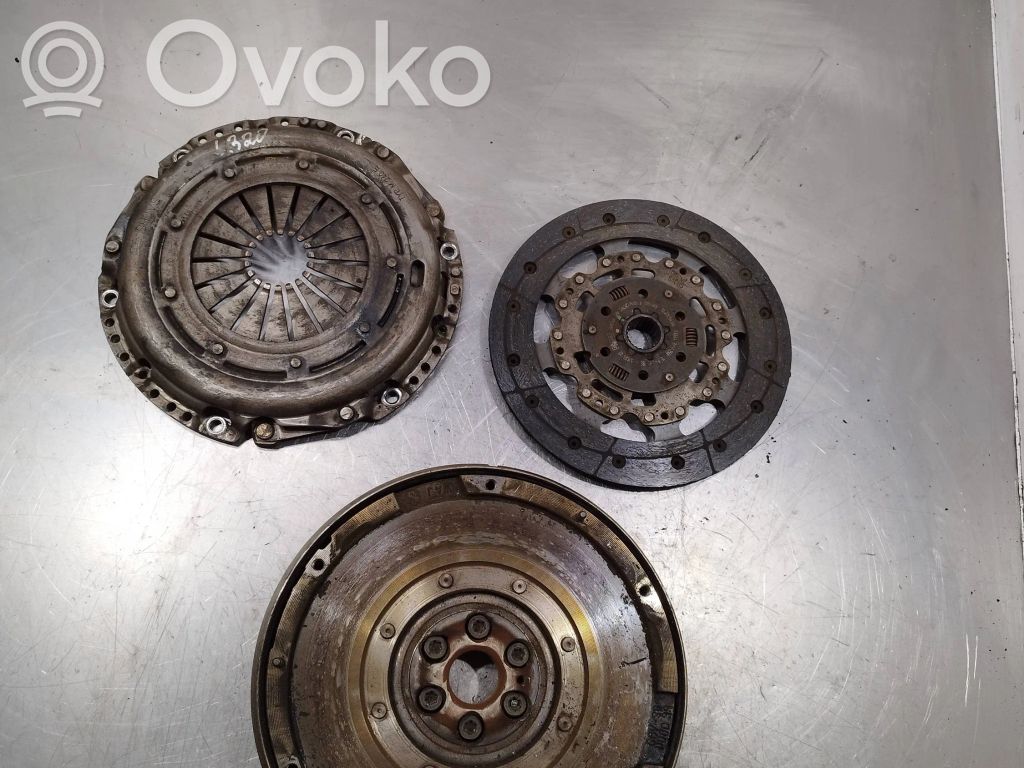 Volvo V50 Sankabos komplektas 