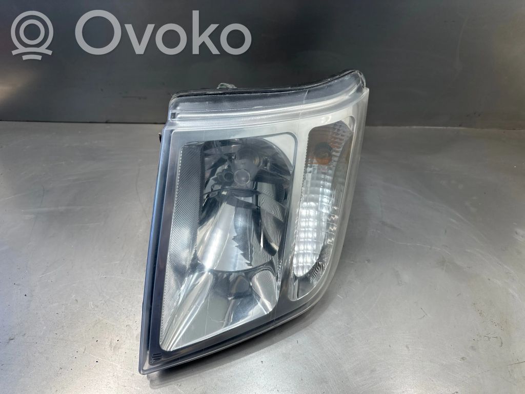 Ford Connect Headlight/headlamp 