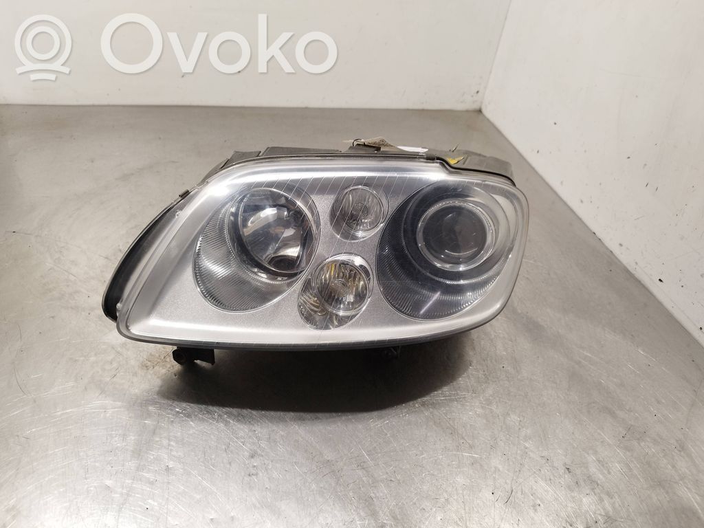 Volkswagen Touran I Scheinwerfer 