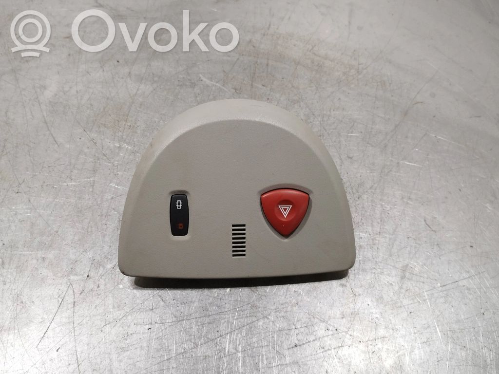 Renault Espace IV Botón interruptor de luz de peligro 