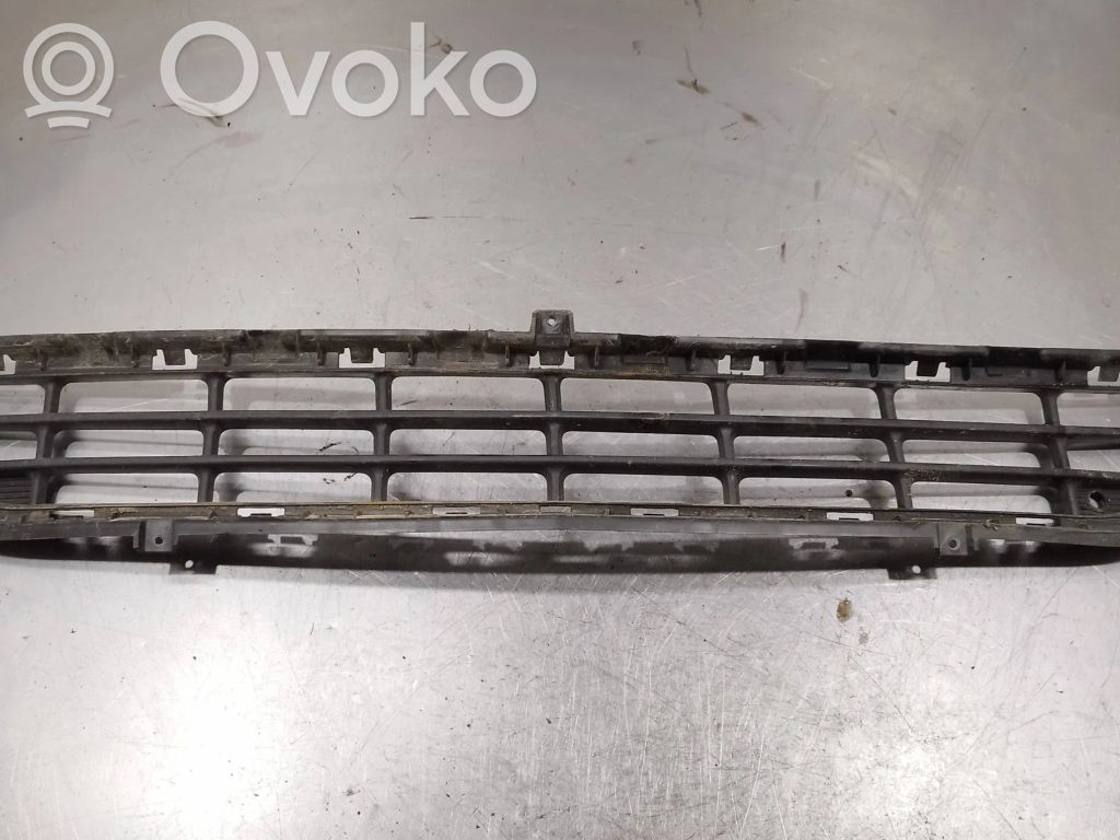 Opel Mokka Etupuskurin alempi jäähdytinsäleikkö 