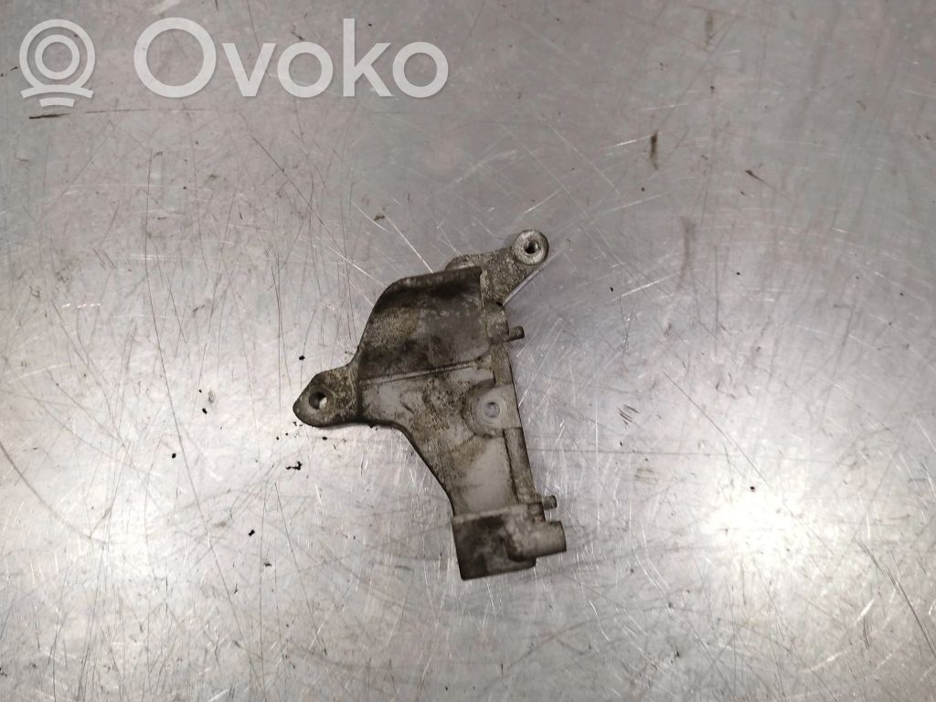 Volvo V50 Halterung Kraftstofffilter 