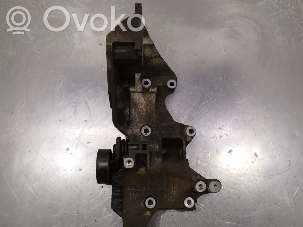 Volkswagen Polo V 6R Generator/alternator bracket 