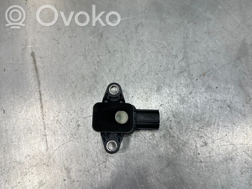 Volkswagen Polo V 6R Airbag deployment crash/impact sensor 