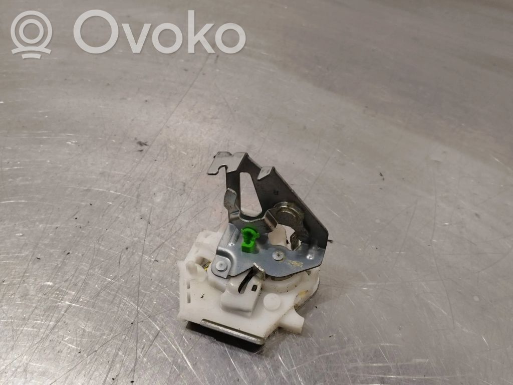 Loading door lock