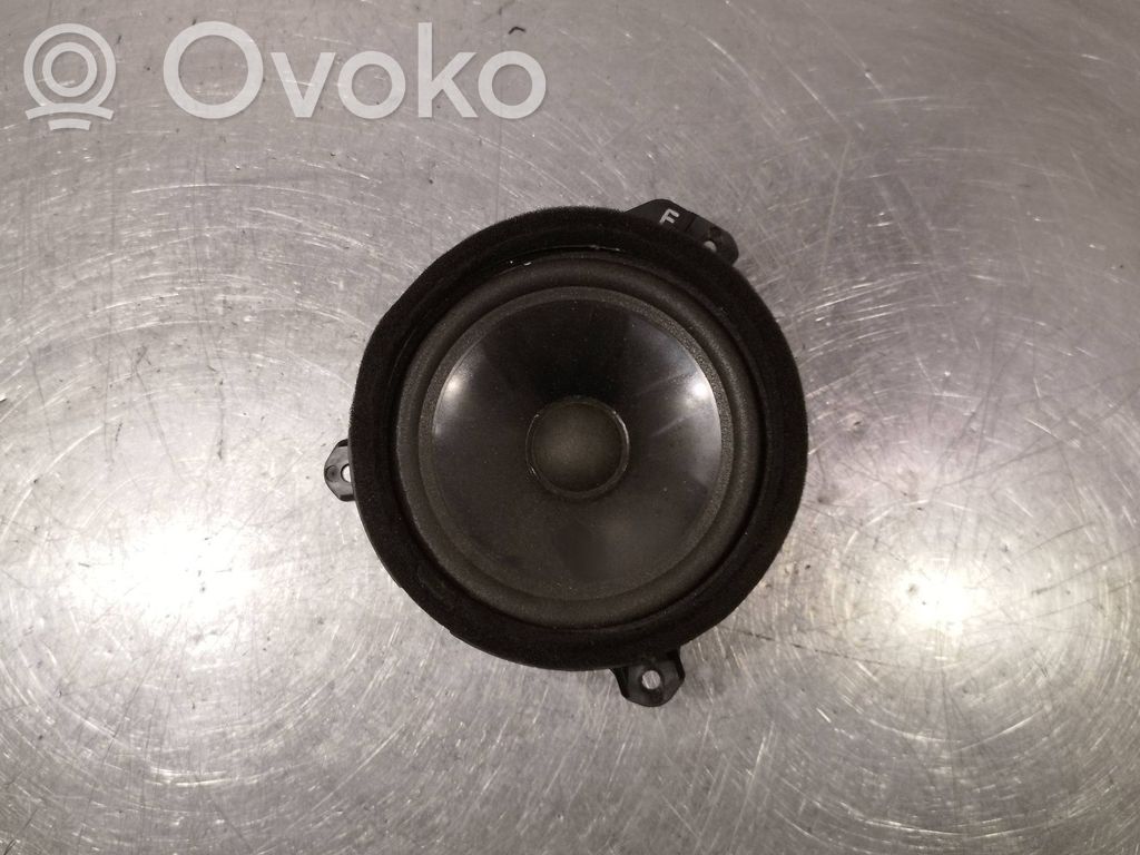 Subaru Legacy Altavoz de la puerta delantera 