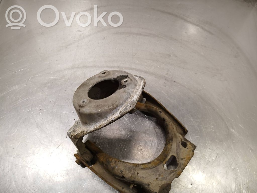 Citroen C5 Coil spring mount 