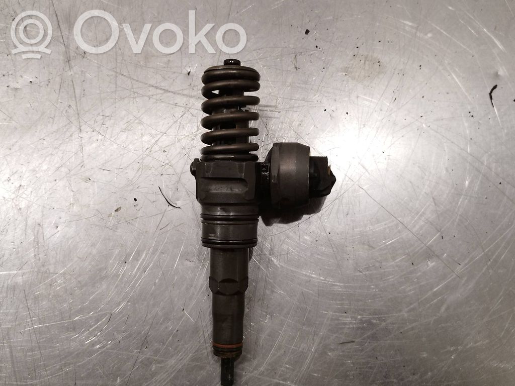 Volkswagen Caddy Inyector de combustible 