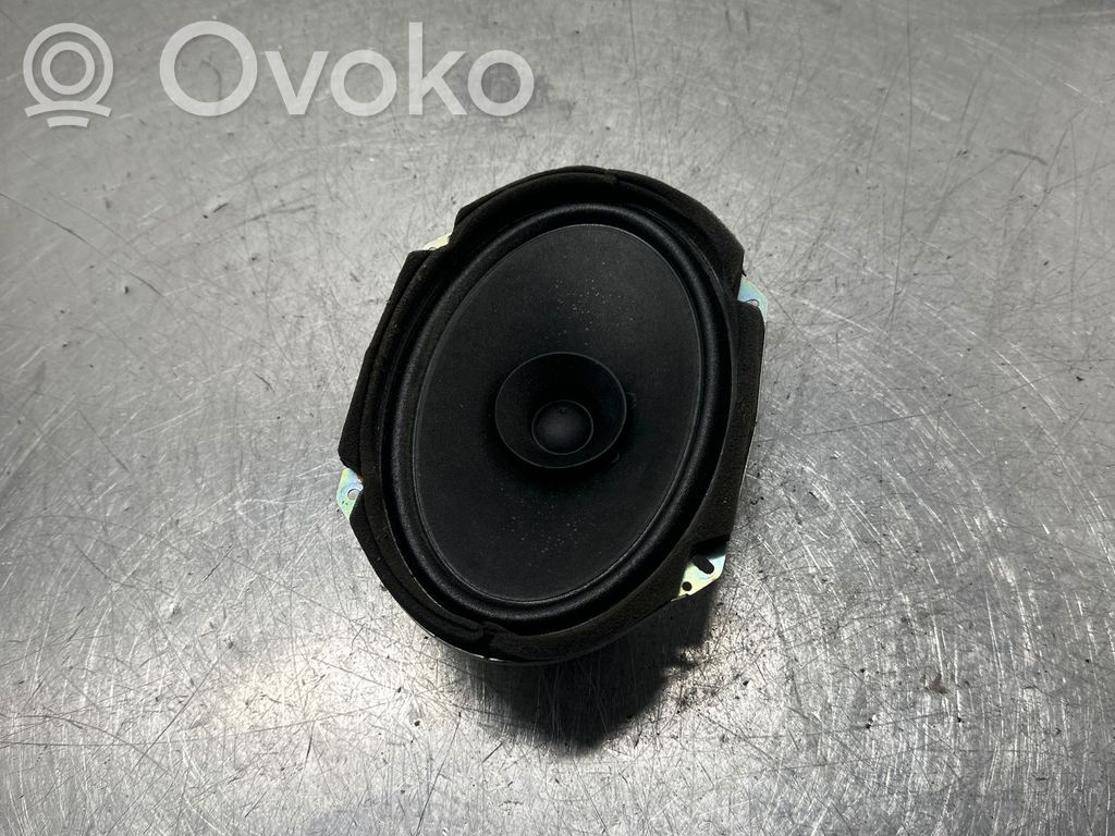 Mazda 5 Front door speaker 